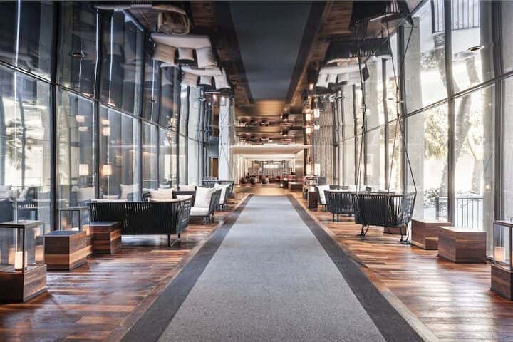 Hotel 2 of 104