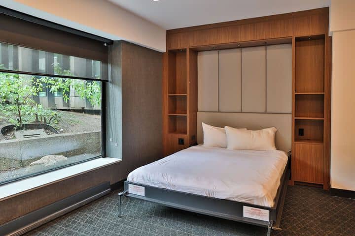 Room 40 of 104