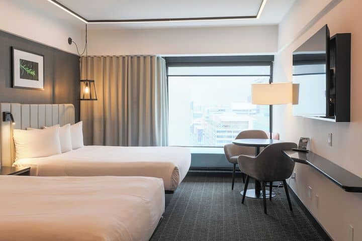 Room 20 of 104