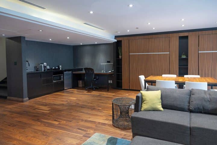 Room 45 of 104
