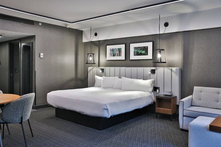 Room 29 of 104