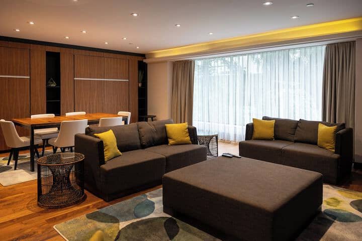 Room 46 of 104